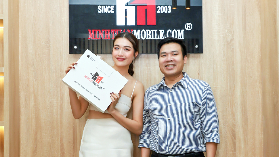 Á Hậu Lệ Hằng lựa chọn iPhone 14 Pro Max