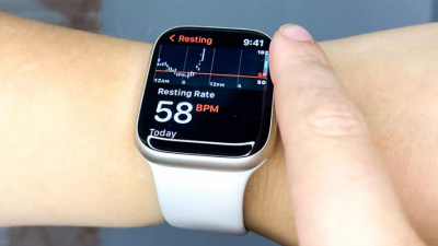 Apple Watch giúp người phụ nữ 67 tuổi phát hiện ra khối u và tránh khỏi đột quỵ!