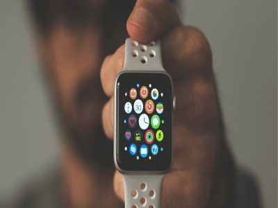 Apple vừa tung ra bản cập nhật watchOS 7.0.2, giải quyết đáng kể tình trạng hao pin cho người dùng Apple Watch