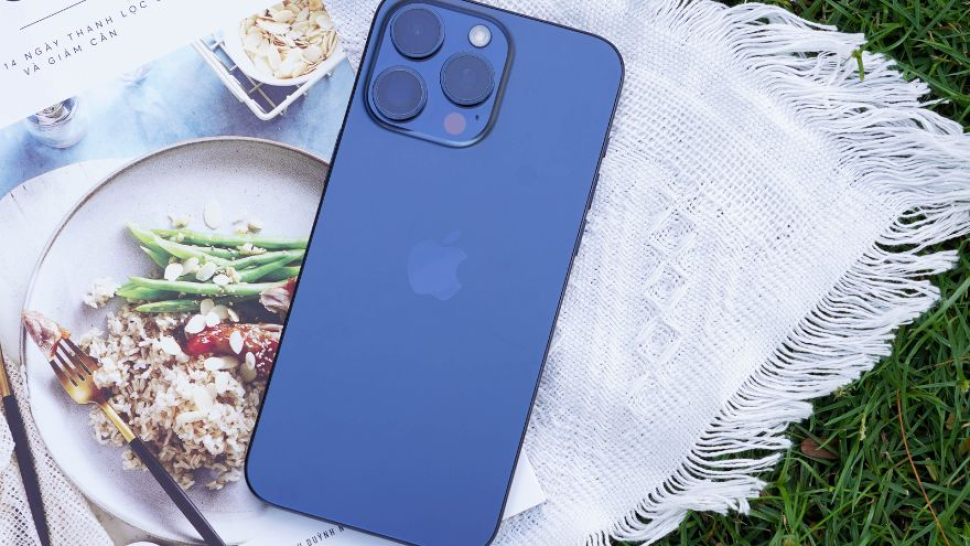 Sạc đầy 100% pin trên iPhone hay chỉ dừng lại ở 80%?