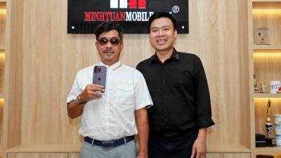 Đạo diễn - Diễn viên Nhật Trung sắm siêu phẩm iPhone 14 Pro Max