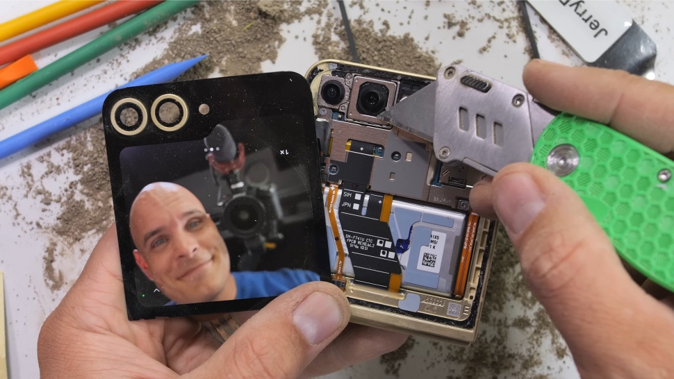 Galaxy Z Flip6 thành công 