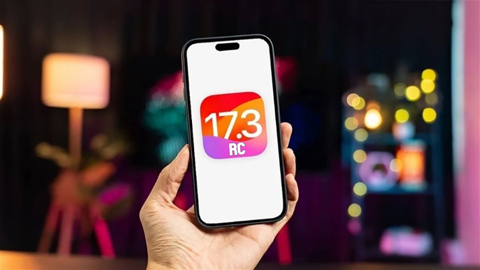 Hiệu năng và thời lượng pin trên iOS 17.3 RC có tốt không?