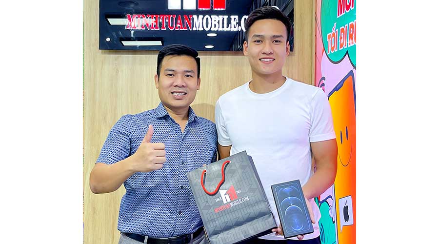 IPHONE 12 PROMAX ĐÃ “VỀ ĐỘI” CỦA TRUNG VỆ BÙI HOÀNG VIỆT ANH