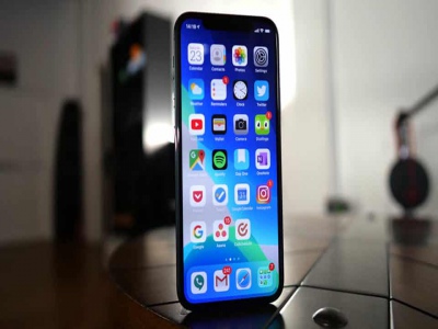 Apple vẫn tặng kèm tai nghe EarPods nếu bạn mua iPhone 12 tại Pháp