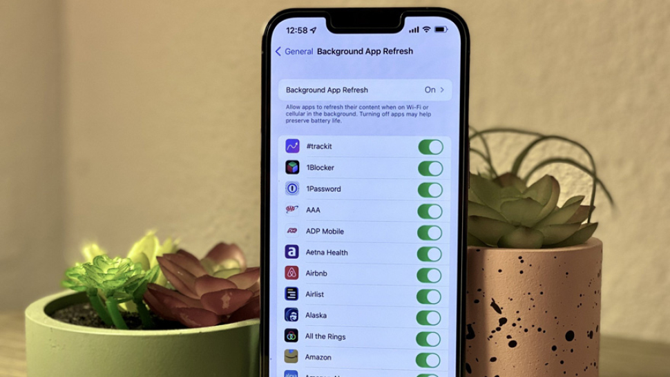 Ứng dụng chạy ngầm trên iPhone là gì? Có gây hao pin không?