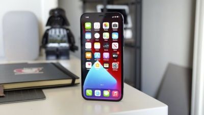 Loạt iPhone giảm giá sốc, ưu đãi mùa dịch tận 6 triệu, mua ngay kẻo lỡ