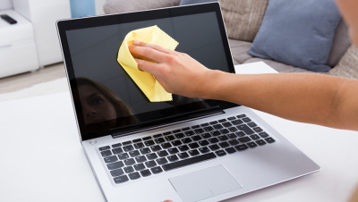 Những điều cần lưu ý khi vệ sinh màn hình laptop