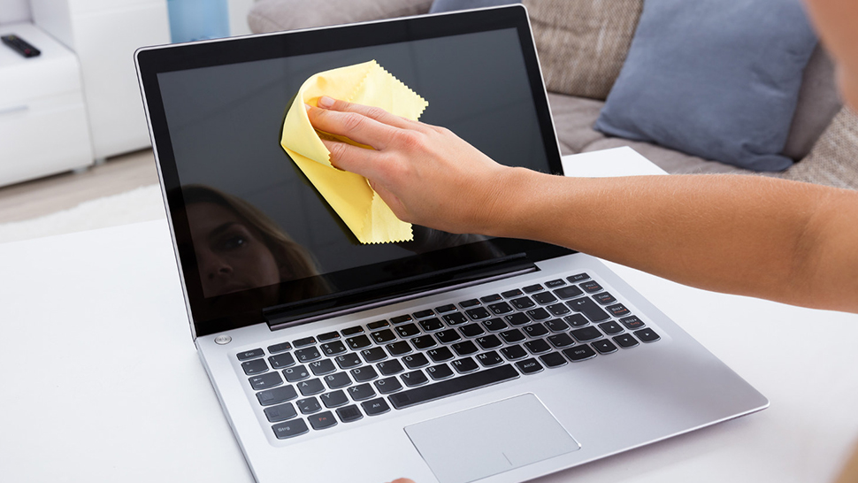 Những điều cần lưu ý khi vệ sinh màn hình laptop