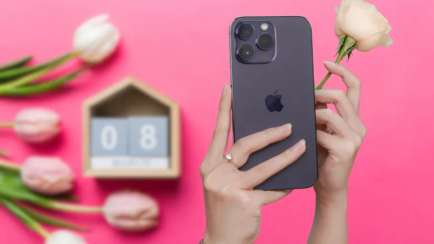Tặng quà công nghệ gì cho mẹ dịp 8/3 này?