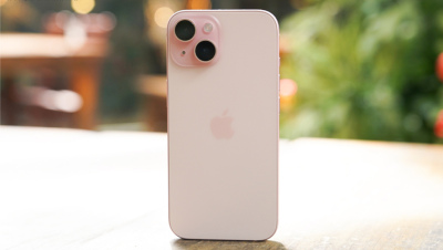 Pin của iPhone 15 Plus có thể sử dụng liên tục hơn 100 giờ