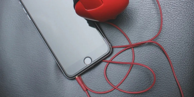 Quyết định loại bỏ jack cắm tai nghe 3.5mm trên iPhone của Apple 6 năm trước là hoàn toàn đúng đắn
