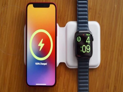 Trên tay bộ sạc MagSafe Duo mới của Apple, có thể sạc đồng thời cho iPhone 12 và Apple Watch