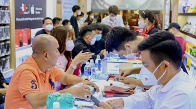 Top 5 phụ kiện cần thiết cho ngày Tết vui chơi trẩy hội, đang giảm sâu tại Minh Tuấn Mobile tranh thủ sắm ngay!