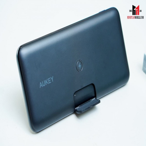 PBWL02BK - Pin sạc dự phòng tích hợp sạc không dây Aukey 10.000 mAh PB-WL02 - 2