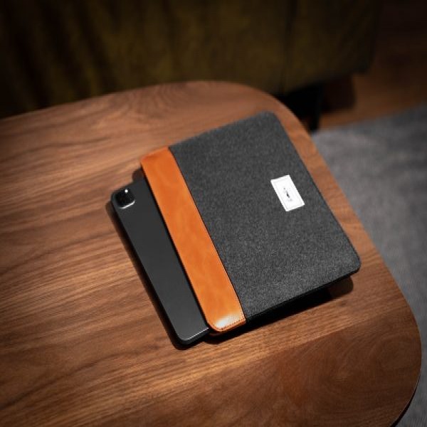 B03-H16 - Túi chống sốc iPad 12.9 Tomtoc Felt & Pu Leather 2021 - 9