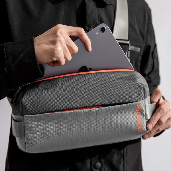 H02-A04W - Túi đeo chéo Tomtoc Lightweight Codura Sling Bag - 16