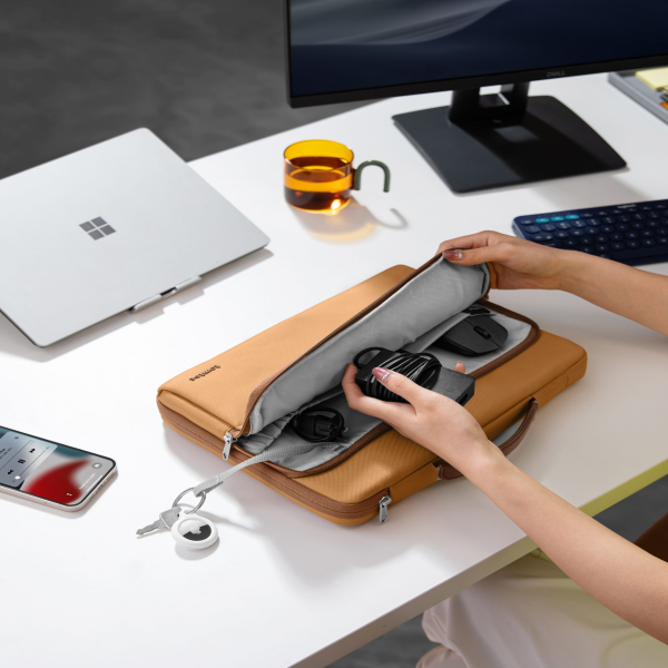 A14D2Y1 - Túi chống sốc MacBook Pro 14 inch Tomtoc Briefcase Bronze - 10