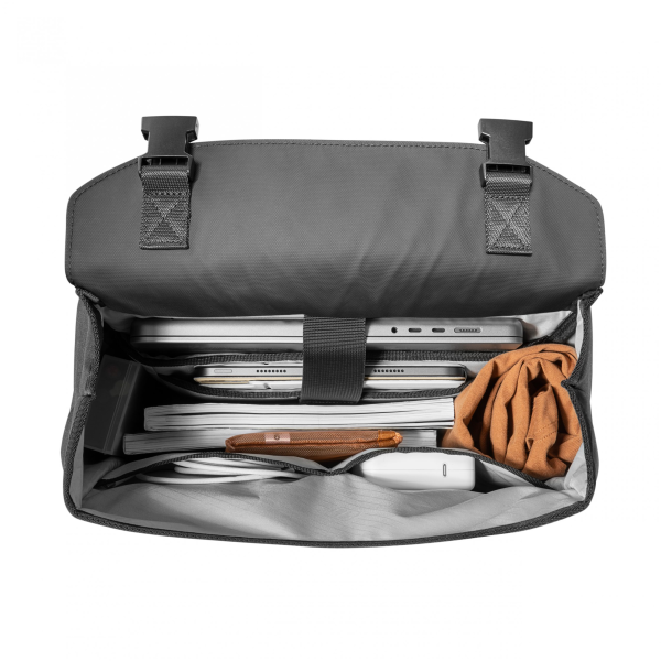 A64E1D1 - Balo MacBook 16 inch Tomtoc Slash-Flip Rucksack - 4
