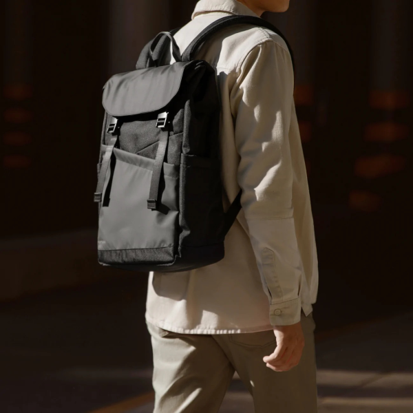 A64E1D1 - Balo MacBook 16 inch Tomtoc Slash-Flip Rucksack - 11