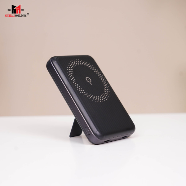 IA20PDLV - Pin sạc dự phòng Innostyle 10.000 mAh 20W PD PowerMag Switch 2 in 1 Stand - 4
