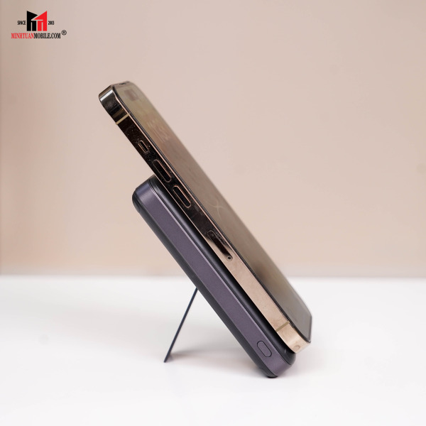IA20PDLV - Pin sạc dự phòng Innostyle 10.000 mAh 20W PD PowerMag Switch 2 in 1 Stand - 5