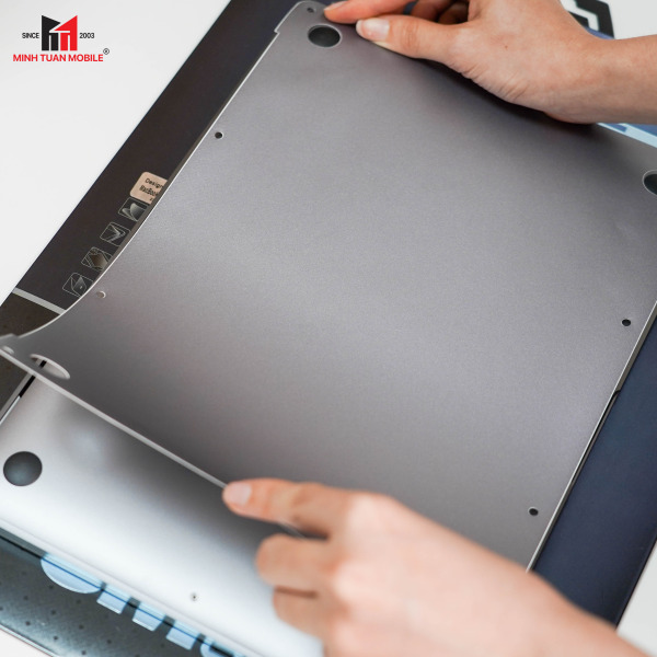 MOC8370 - Bộ dán MacBook Air 13 inch M1 MOCOLL 5 in 1 Full - 12