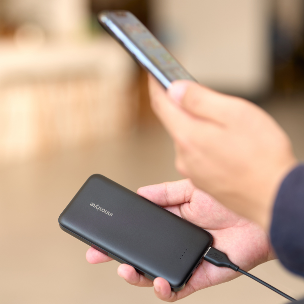 IP10SA-WHI-V2 - Pin sạc dự phòng Innostyle 10.000 mAh PowerGo Smart Ai Vesion 2 - 3