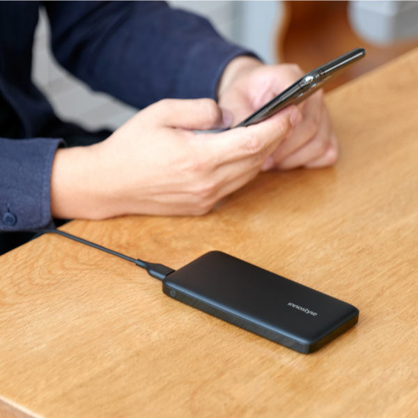 IP10SA-WHI-V2 - Pin sạc dự phòng Innostyle 10.000 mAh PowerGo Smart Ai Vesion 2 - 4