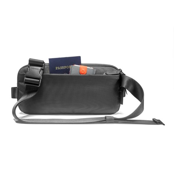 T21S1B3 - Túi đeo chéo Tomtoc Lightweight Sling Bag S - 2