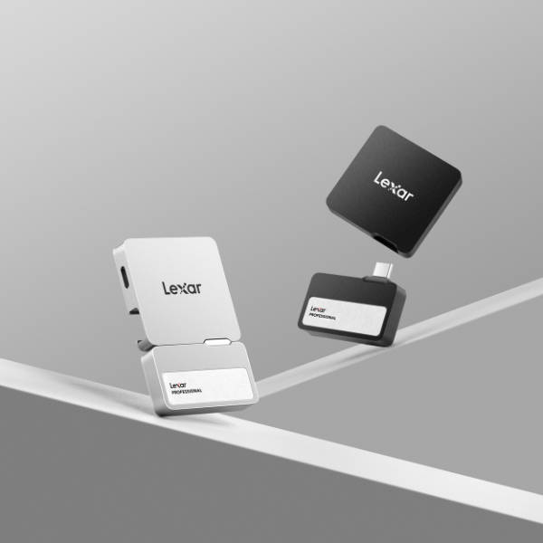 LSL400S002T-RNBNG - Ổ cứng di động SSD Lexar Professional Go With Hub SL400 2TB - 18