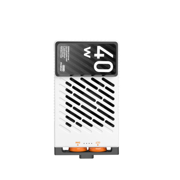 Đèn Zhiyun Fiveray M40 Cầm Tay Qua Sử Dụng